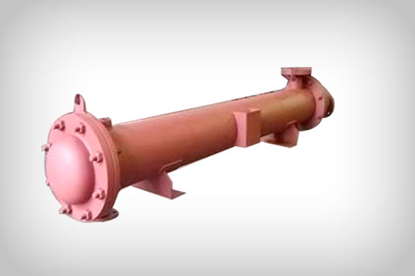 Qual a função do condensador nas plantas industriais?